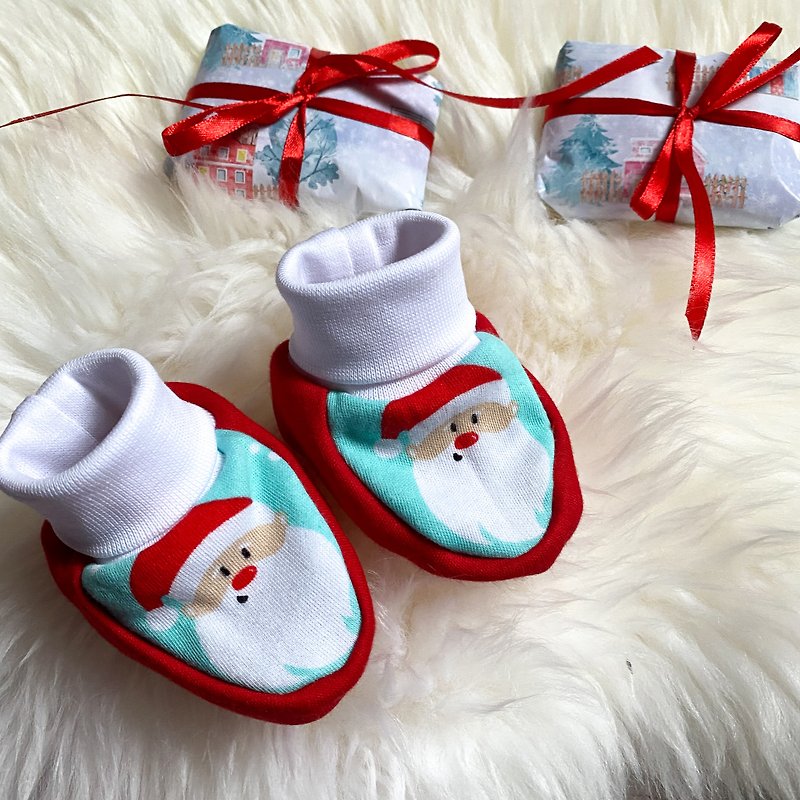 Christmas baby booties with Santa faces Baby shoes gift - 嬰兒鞋 - 棉．麻 紅色