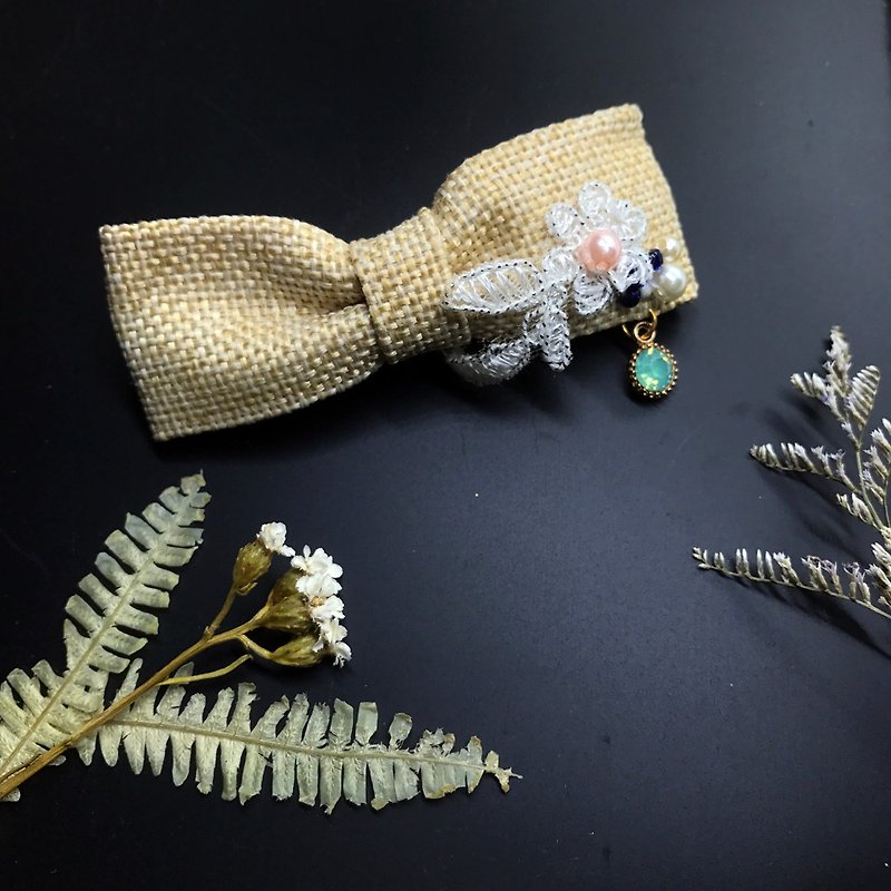 Flower drip lace hair clip - Hair Accessories - Cotton & Hemp Gold