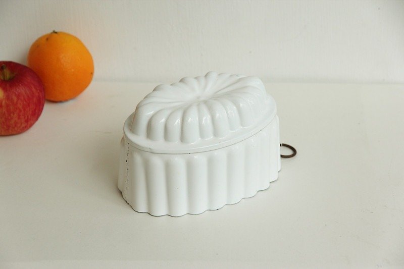 【Good day fetus】 Dutch Vintage enamel jelly box - Cookware - Enamel White