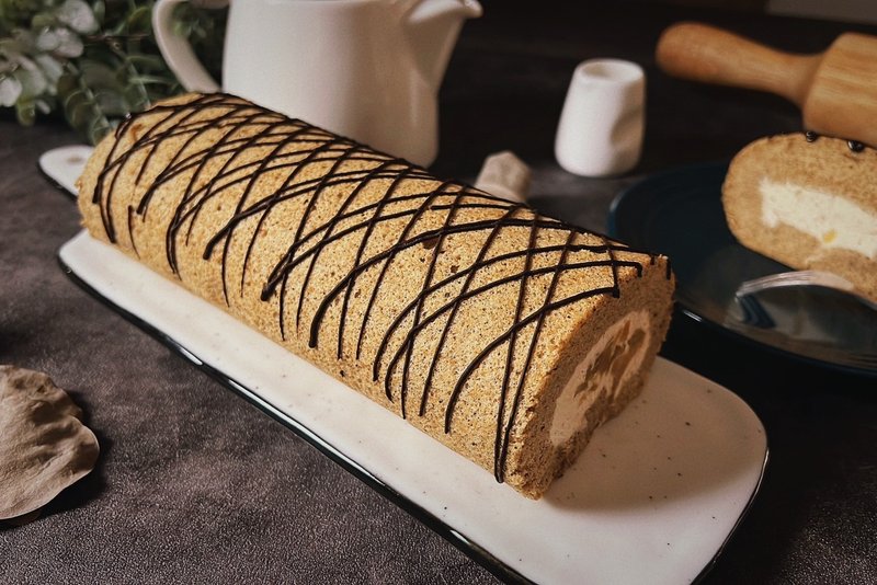 [Frozen delivery – a new choice for afternoon tea] Earl Gray Apple Milk Roll – Dark Chocolate Decoration - เค้กและของหวาน - อาหารสด 