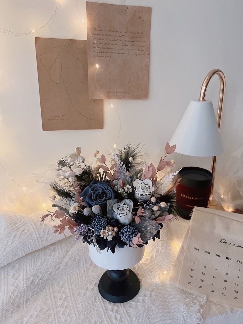 フレンチスタイルブラック小香鉢花 不滅の鉢花 永遠のバラ オープニングフラワー 新築祝い ギフト ブラック系 - ドライフラワー・ブーケ - 寄せ植え・花 ブラック