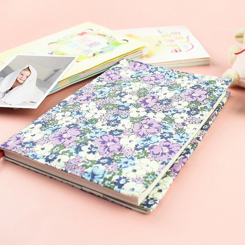 Chuyu A5/25K可調式棉麻布書衣/手帳/媽媽寶寶手冊適用-01紫藍花 - 書衣/書套 - 其他材質 