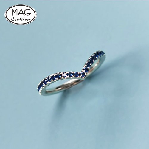 MAG Creation 海藍寶系列 | 18K白金鑲碎藍寳石線戒