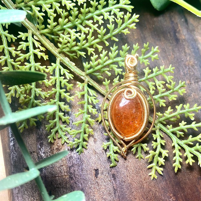 Energy Crystal Necklace-Yuhui-Sun Stone/Ore/Golden Sun - Necklaces - Crystal Orange