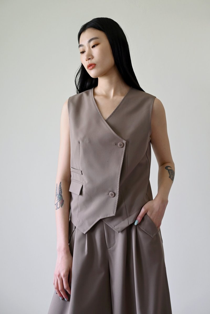 Shan Yong W-shaped cool summer suit vest (three colors) - เสื้อกั๊กผู้หญิง - ผ้าฝ้าย/ผ้าลินิน 