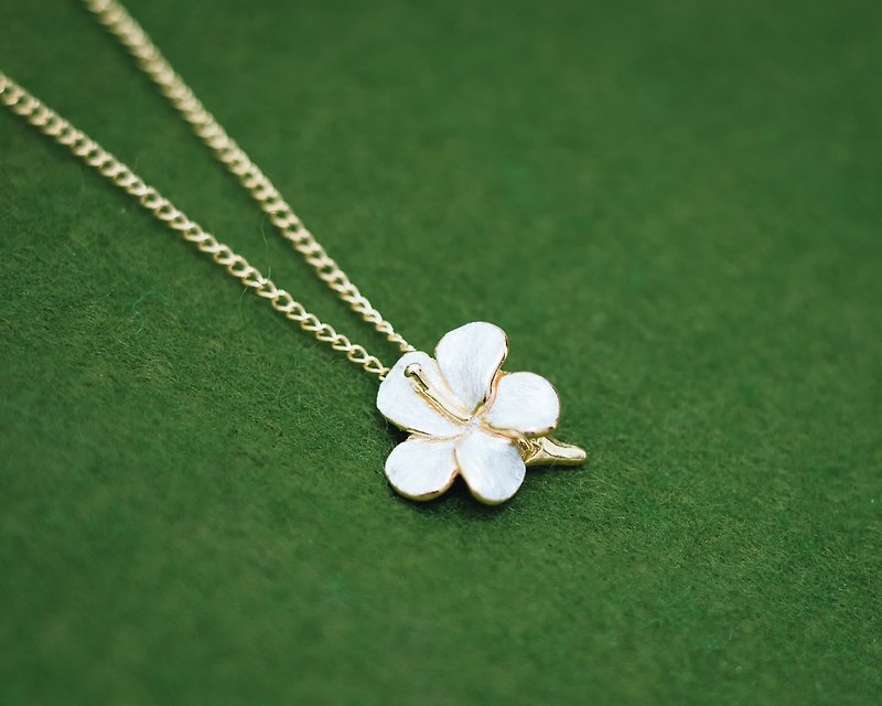 Hibiscus necklace - Japanese - pendant head & chain - hibiscus flower - สร้อยคอ - โลหะ สีทอง