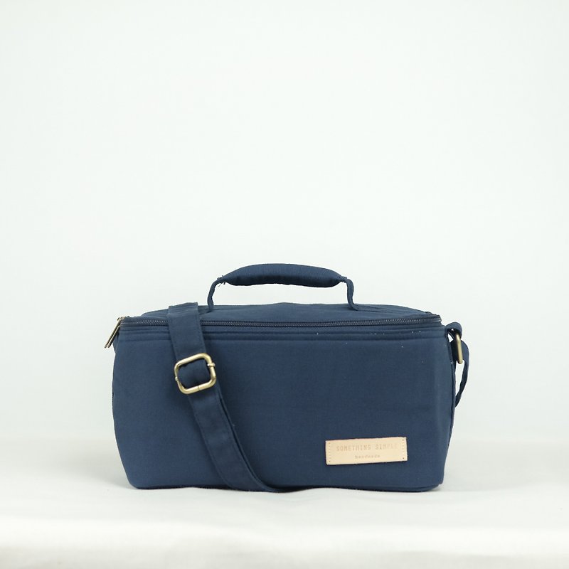 Bento bag - navy - กระเป๋าแมสเซนเจอร์ - ผ้าฝ้าย/ผ้าลินิน สีน้ำเงิน