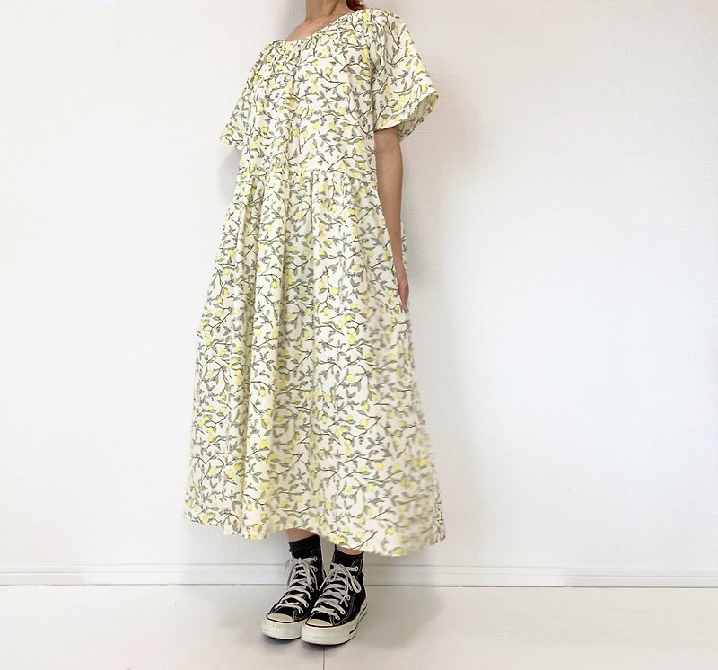 lemon pattern short sleeve dress　cotton　White - ชุดเดรส - ผ้าฝ้าย/ผ้าลินิน ขาว