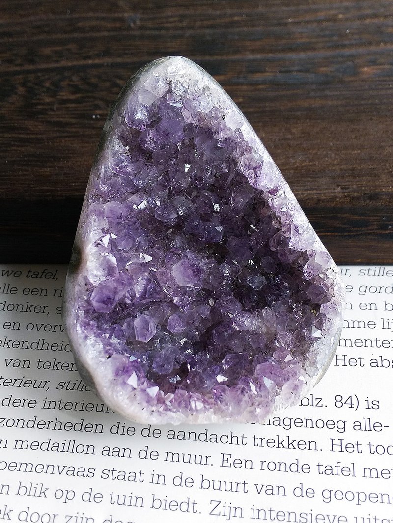 Amethyst 巴西產地 原皮紫水晶 小晶洞 天然礦石 原礦 - ของวางตกแต่ง - วัสดุอื่นๆ 