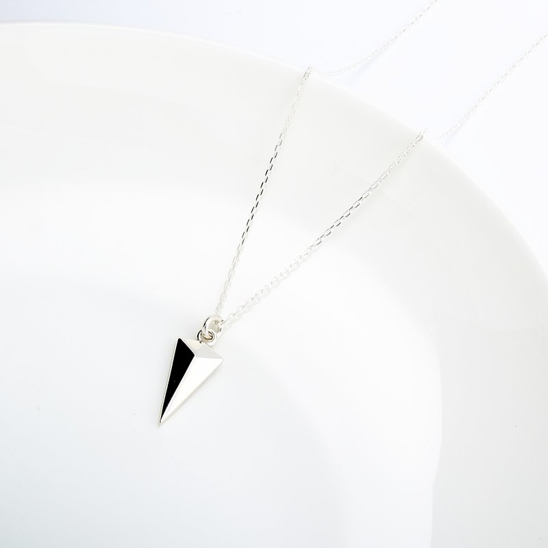 Simple Triangle Shield Spear s925 sterling silver necklace Valentine's day gift - Collar Necklaces - Sterling Silver Silver