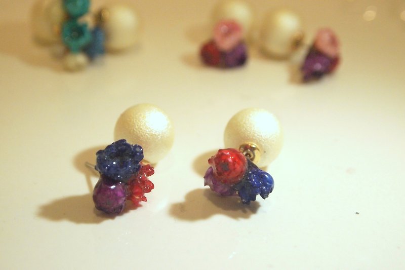 Department of purplish dried flowers Daisy earrings - Earrings & Clip-ons - Plants & Flowers Multicolor