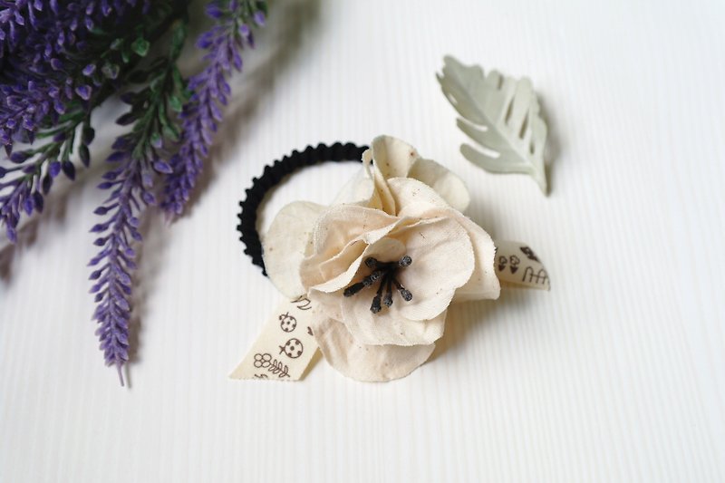 Winter series - Fabric Flower Hair Band Hair Tie HA0215 - เครื่องประดับผม - ผ้าฝ้าย/ผ้าลินิน ขาว