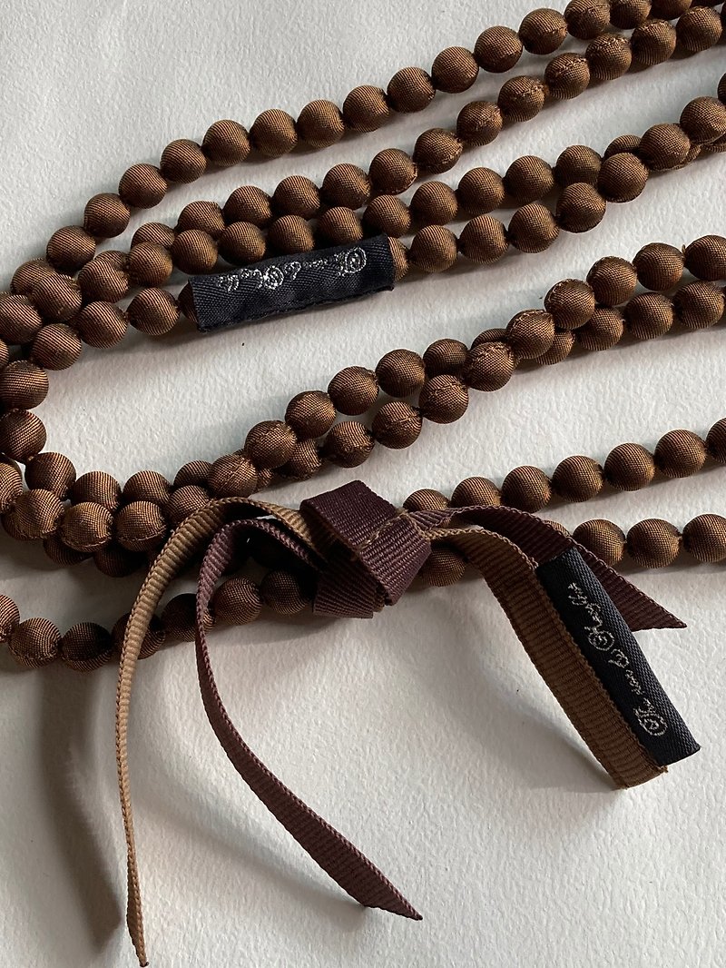 Silk ball necklace color camel - Necklaces - Silk Brown