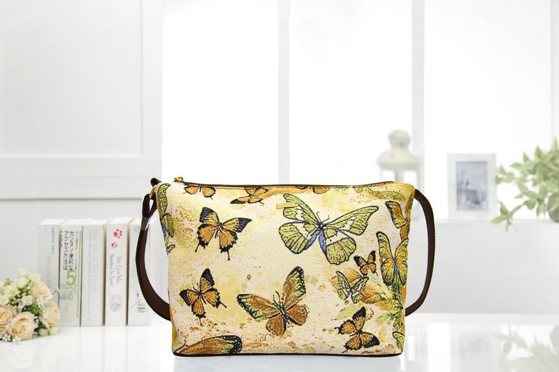 簡約斜背包 防潑水 平織緹花 戀蝶春紛金黃 - 側背包/斜背包 - 防水材質 黑色