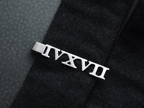 Cpercent 手工飾品 【客製化】羅馬數字生日領帶夾 | 925純銀 男生西裝配件 情人禮物