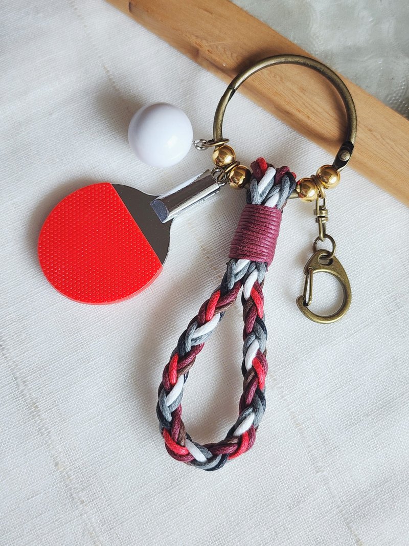 Paris*Le Bonheun. Happy handiwork. Sports series. Snooker. Braided key ring hand - Keychains - Other Metals Red