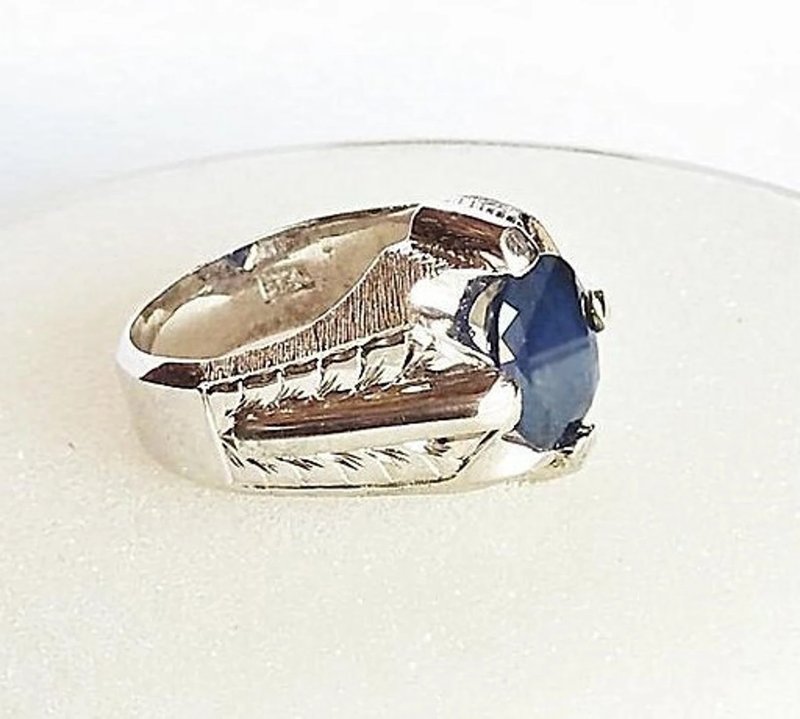 Buy A Natural Dark Blue Sapphire Ring Beautiful Handmade Ring Design 925 Sterlin - 戒指 - 寶石 藍色