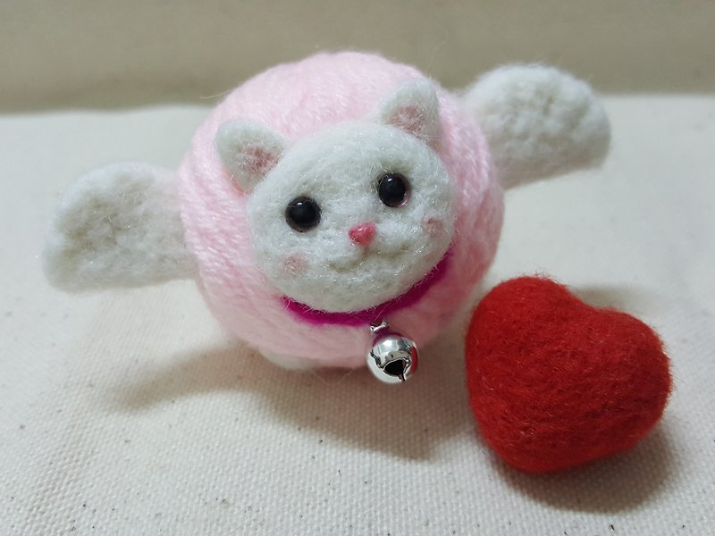 原創羊毛氈 "貓"線球鑰匙圈 情人限定甜蜜天使貓款 - 鑰匙圈/鑰匙包 - 羊毛 粉紅色