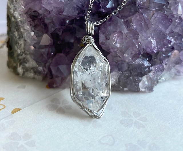 Natural Herkimer Diamond Necklace - Shop Iolite Gallery Chokers - Pinkoi