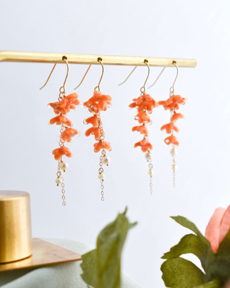 Earrings with Real Osmanthus & Freshwater Pearls - Earrings & Clip-ons - Other Materials Orange