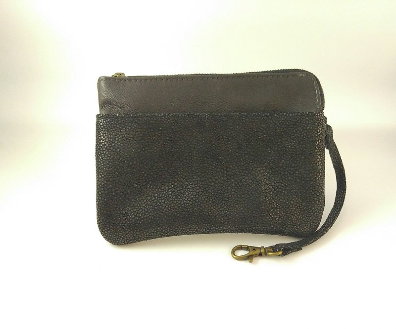 Leather handbags - กระเป๋าถือ - หนังแท้ สีนำ้ตาล