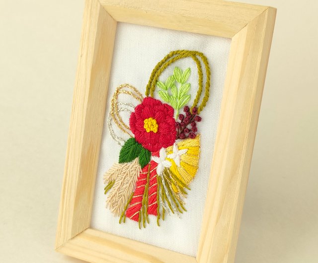 ハンドメイド手刺繍　刺しゅうフレーム　正月飾り お正月しめ縄飾り刺繍フレーム 刺繍ファブリックパネル - ショップ