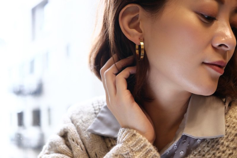 純14K Flat Gold Cycle Earring 平面金圈圈耳環 - 耳環/耳夾/耳骨夾 - 貴金屬 金色