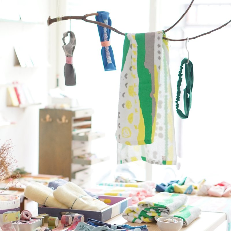 小狗星球純棉軟軟毛巾 綠黃橫款 - 毛巾/浴巾 - 棉．麻 綠色