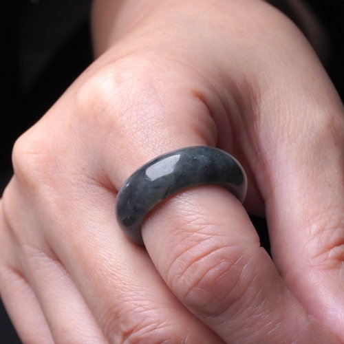 瓔珞珠寶盒 E.L.Jewelry Box 烏雞翡翠戒指戒圈 | 國際17圍 | 天然緬甸玉翡翠A貨 | 送禮