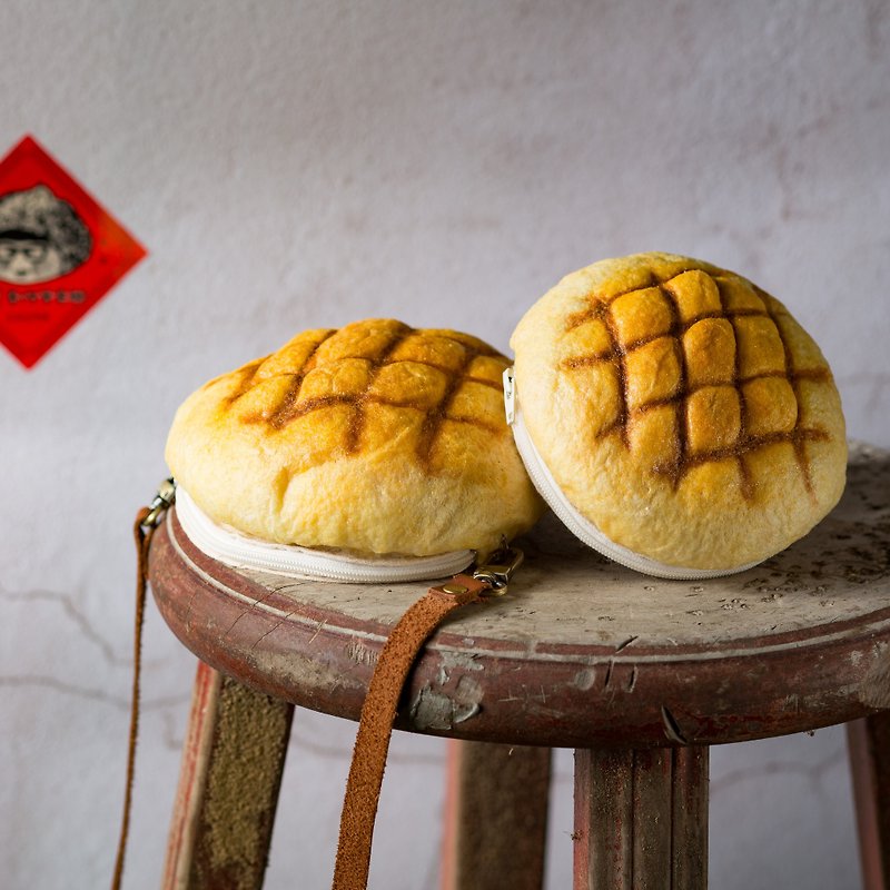 Realistic wool felt pineapple bread small coin purse - Coin Purses - Wool Orange