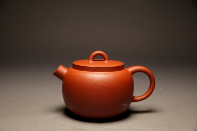 【小巨輪】炎黃大地藝術 龍山堂 傳統手工 石紅朱泥 150cc - 茶壺/茶杯/茶具 - 陶 紅色