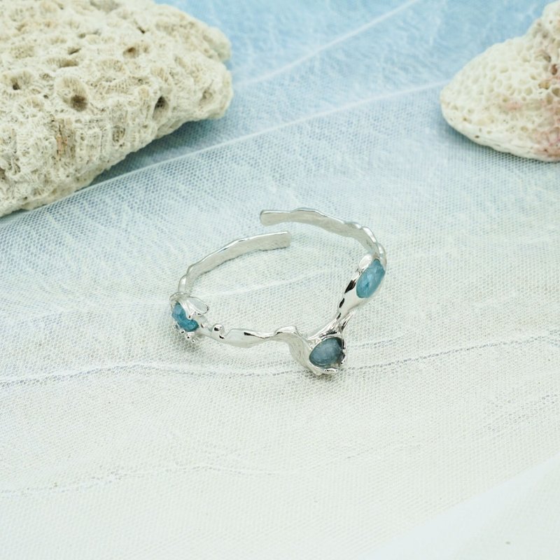 Wave Bangle - สร้อยข้อมือ - เครื่องประดับพลอย สีเงิน