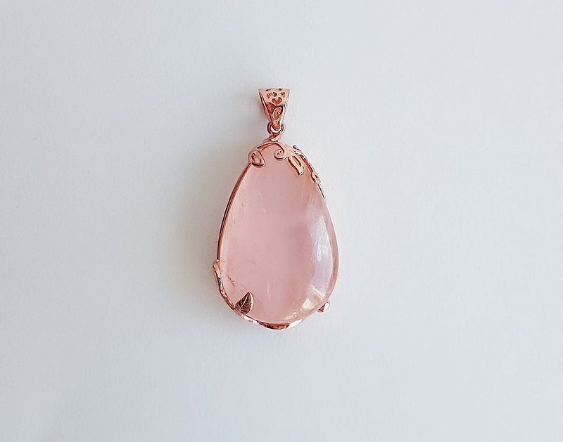 Gemstones ‧ Powdered Water Natural Ore Madagascar Pink Crystal Necklace - Necklaces - Gemstone Pink