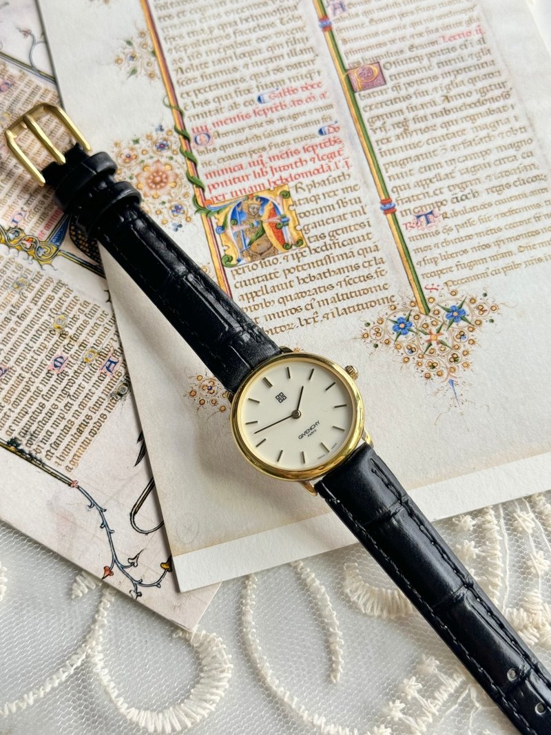 Second-hand unique Givenchy quartz watch leather strap steel watch - นาฬิกาผู้หญิง - สแตนเลส สีดำ