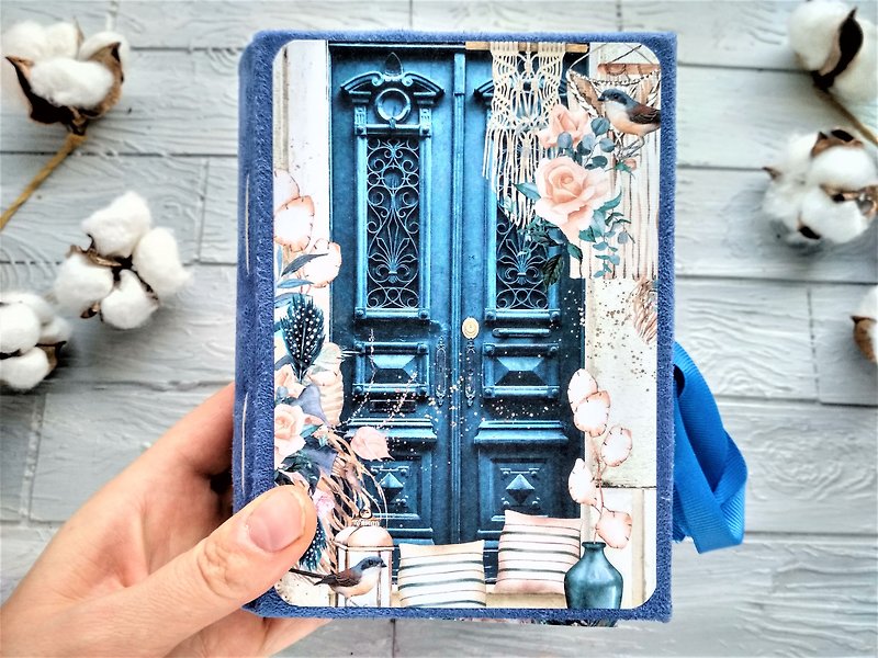 Blue door junk journal handmade Garden notebook Lace thick junk book vintage - สมุดบันทึก/สมุดปฏิทิน - กระดาษ สีน้ำเงิน