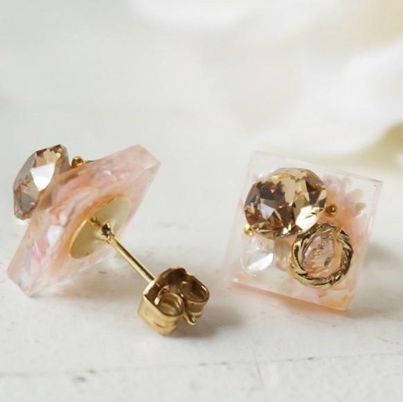 Dessert ♡ earrings / earrings (Pink) - Earrings & Clip-ons - Other Metals Pink
