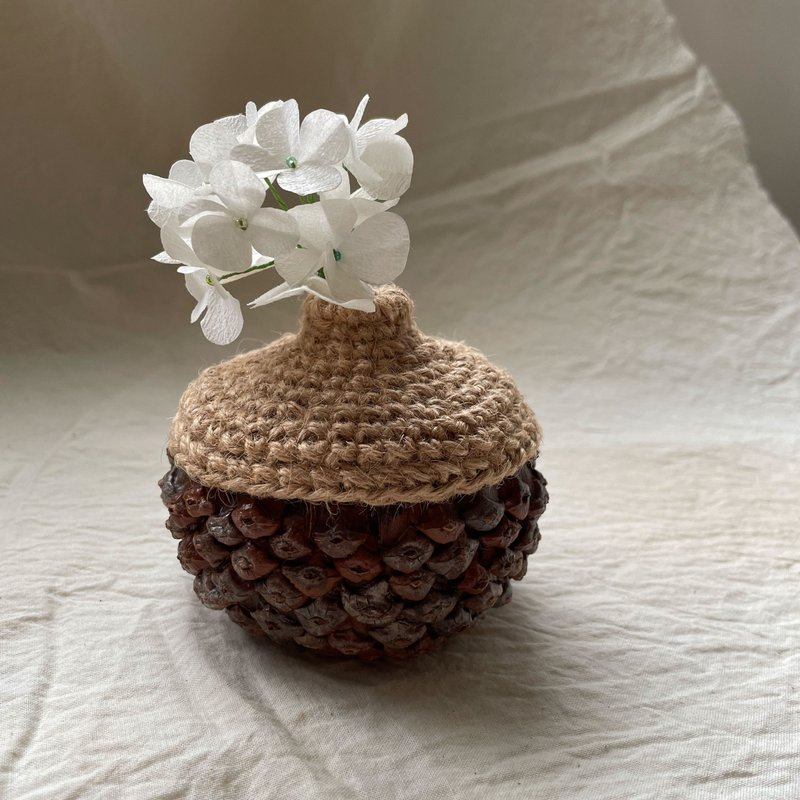 Square and round fruit woven flower pots/dried flower pots/pine cones/natural materials/handmade packaging - ช่อดอกไม้แห้ง - พืช/ดอกไม้ สีนำ้ตาล