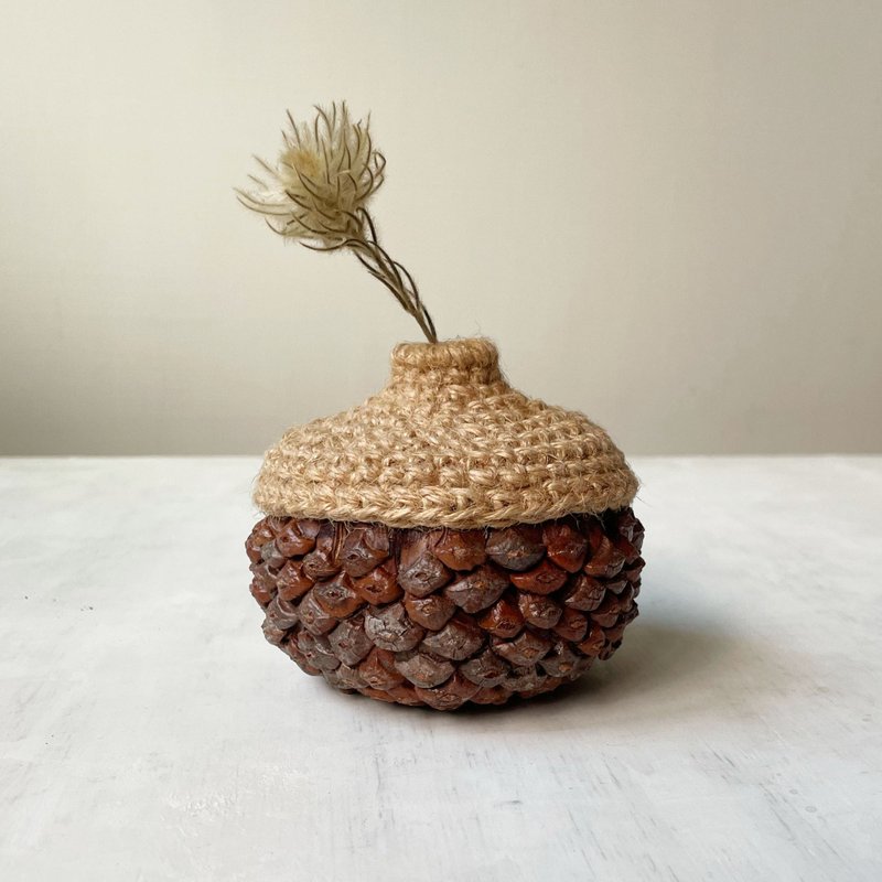 Square and round fruit woven flower pots/dried flower pots/pine cones/natural materials/handmade packaging - Dried Flowers & Bouquets - Plants & Flowers Brown