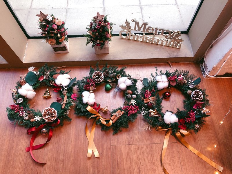 【獨家聖誕禮盒】DIY花圈材料包 經典聖誕 /玫瑰花圈 /附影片教學 - 花藝/盆栽/植栽 - 植物．花 