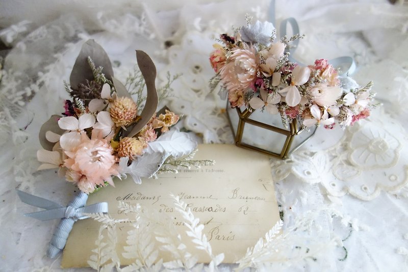 Wedding floral decoration series ~ elegant pink wrist flower + groom corsage / bridesmaid / girlfriend / wrist flower - สร้อยข้อมือ - พืช/ดอกไม้ สึชมพู