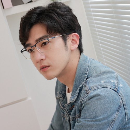 EYEJINg愛鏡 FROMEYES 高折射率濾藍光×知性金屬眉型框眼鏡