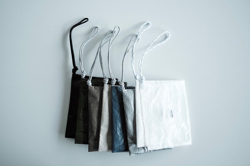 【tissue case】超軽量・撥水ポリエチレン ティシュケース - 化妝袋/收納袋 - 其他人造纖維 透明