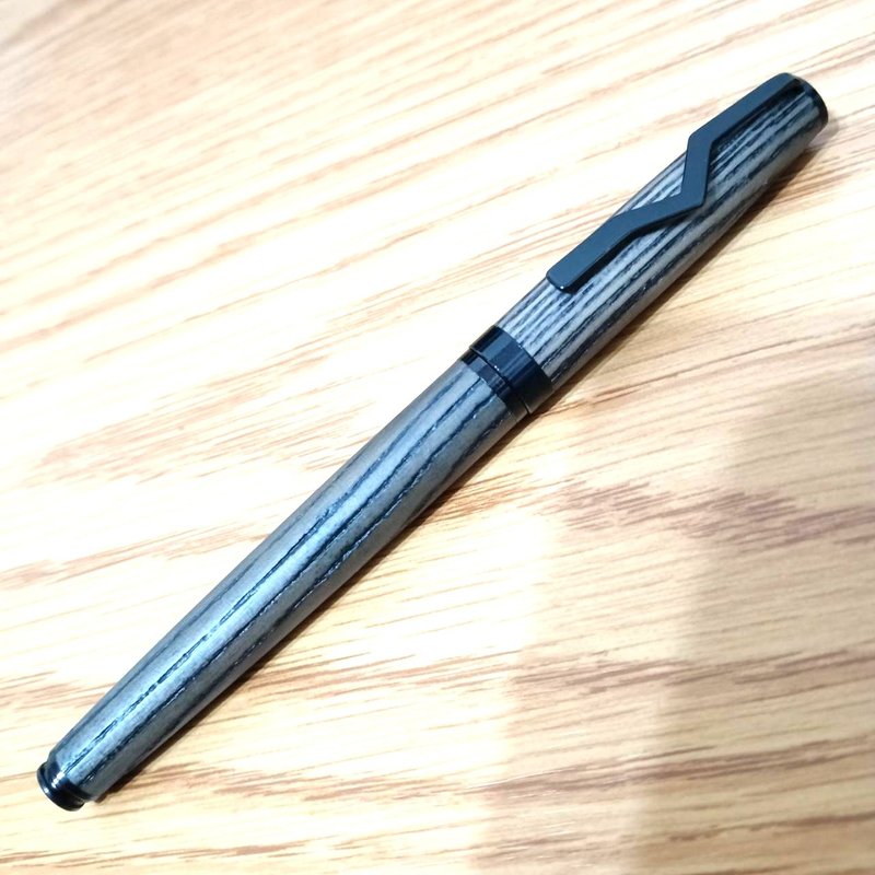 木筆 天然木紋 原木 花梨木  鋼珠筆  附筆盒  Schmidt 虎之鶴 - 鋼珠筆 - 木頭 