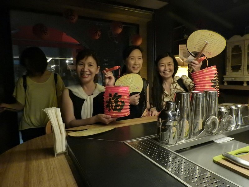 大稻埕的春分要這樣玩 I漫漫走讀微醺夜 I 1人成行 - 深度旅遊 - 其他材質 