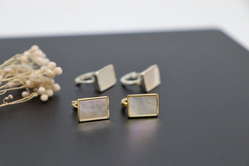 Mother of Pearl Rectangle Huggie Earrings Stylish Rectangular One Touch Earrings - 耳環/耳夾/耳骨夾 - 銅/黃銅 金色