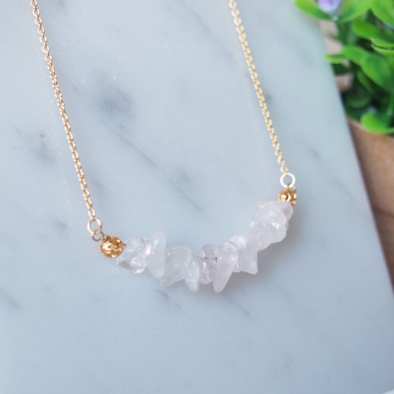 Smile, increase people's powder crystal, natural stone, gold-plated necklace (45cm / 18吋) gift - Necklaces - Gemstone Pink