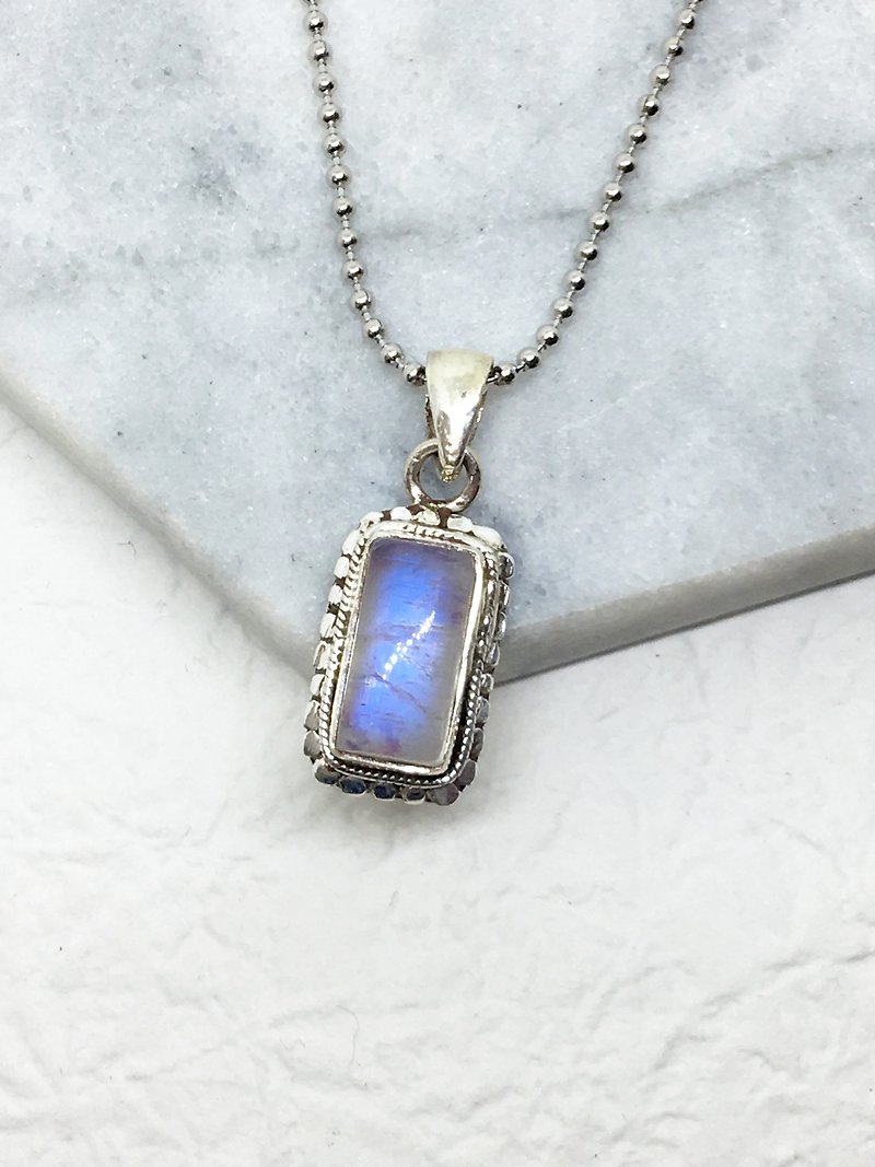 Moonlight stone 925 sterling silver tapping necklace Nepal handmade mosaic production (style 2) - Necklaces - Gemstone Blue