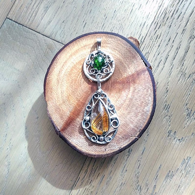 【曲水辰手作】鈦晶與鉻透輝石純銀吊墜 - 項鍊 - 寶石 金色