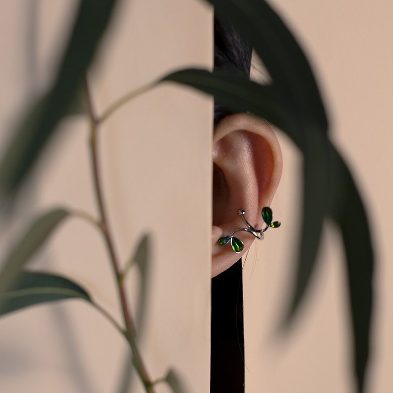 彌諳【原創設計】綠芽系列琺琅925銀鍍白金耳釘耳骨夾超仙森女 - 耳環/耳夾 - 琺瑯 