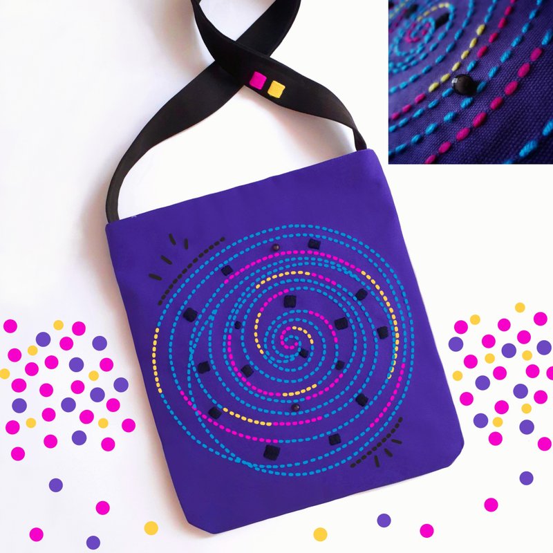12x13.5 inch tote. Unique Fun and original with hand-stitched design and beads - 手提包/手提袋 - 繡線 